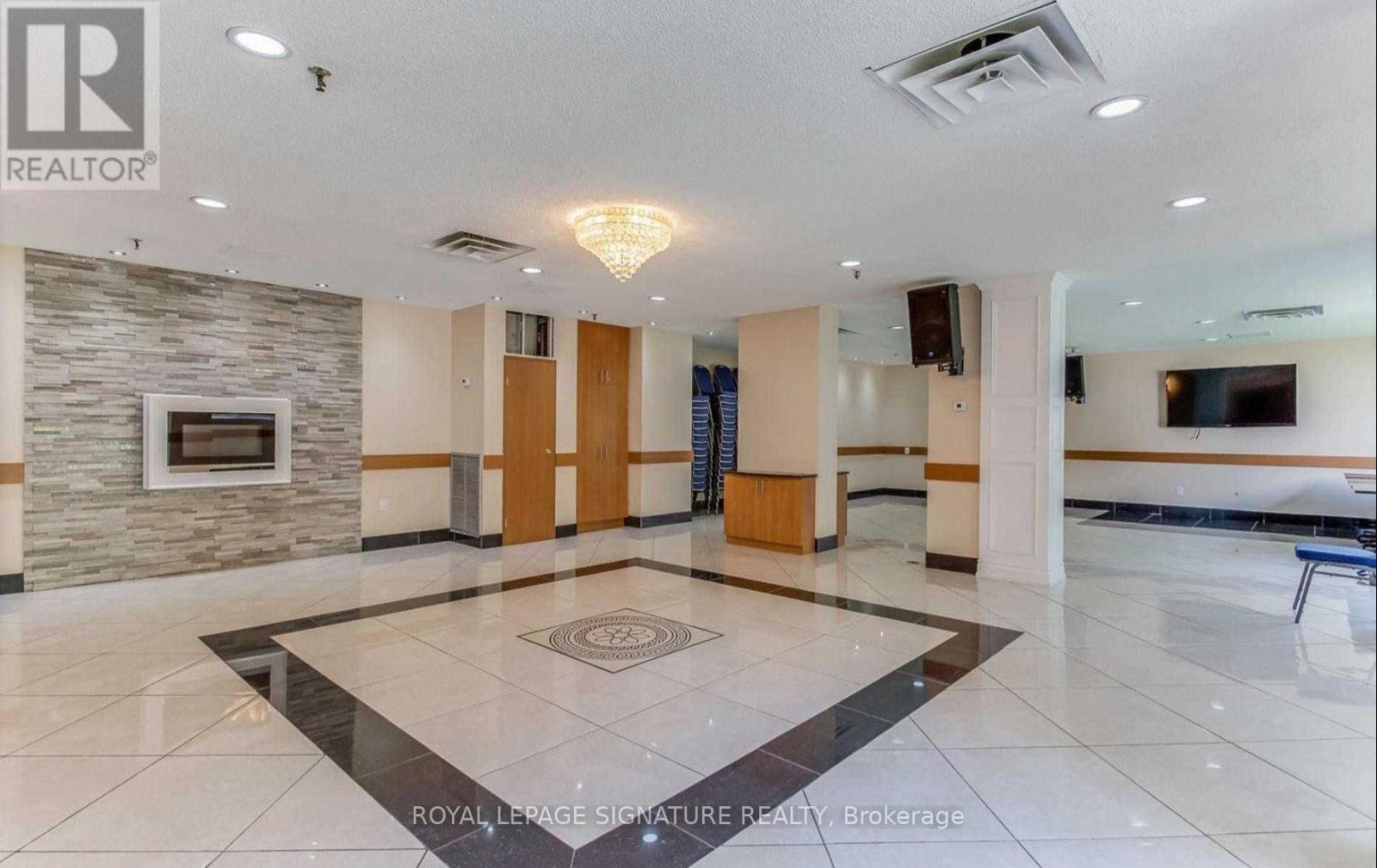 410 - 3695 Kaneff Crescent, Mississauga (Mississauga Valleys), Ontario  L5A 4B6 - Photo 6 - W12113217