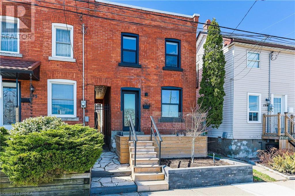 Property at 197 BARTON Street W image 1