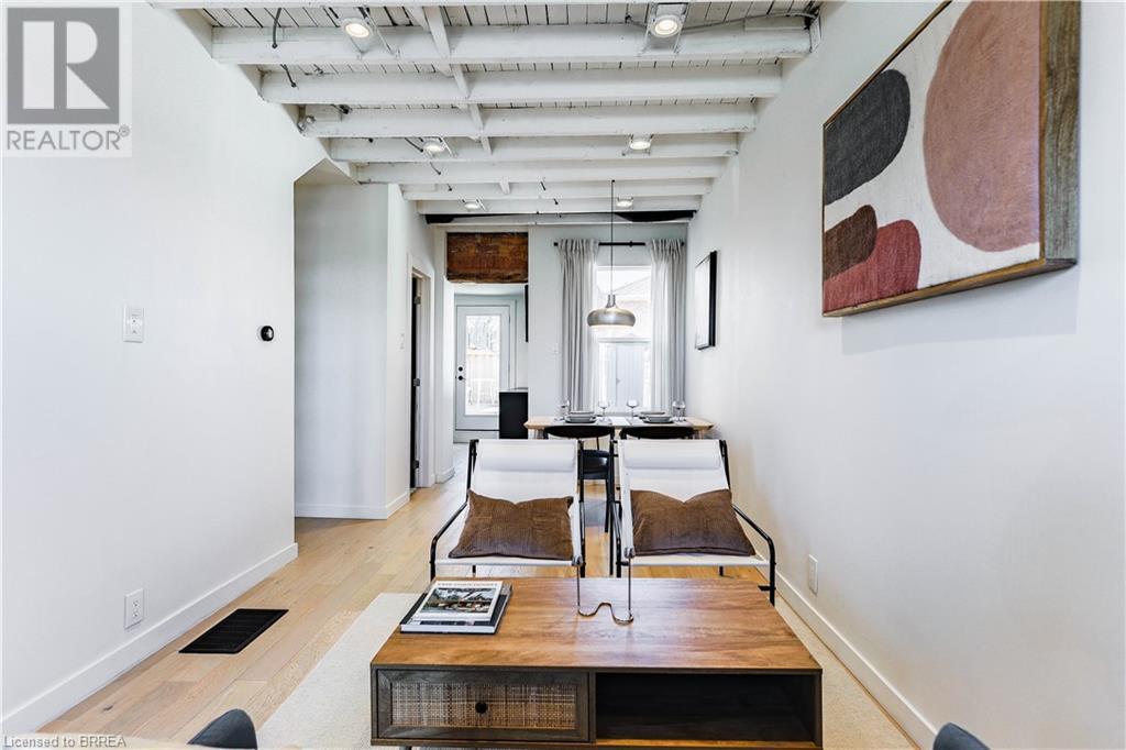Property at 197 BARTON Street W image 4