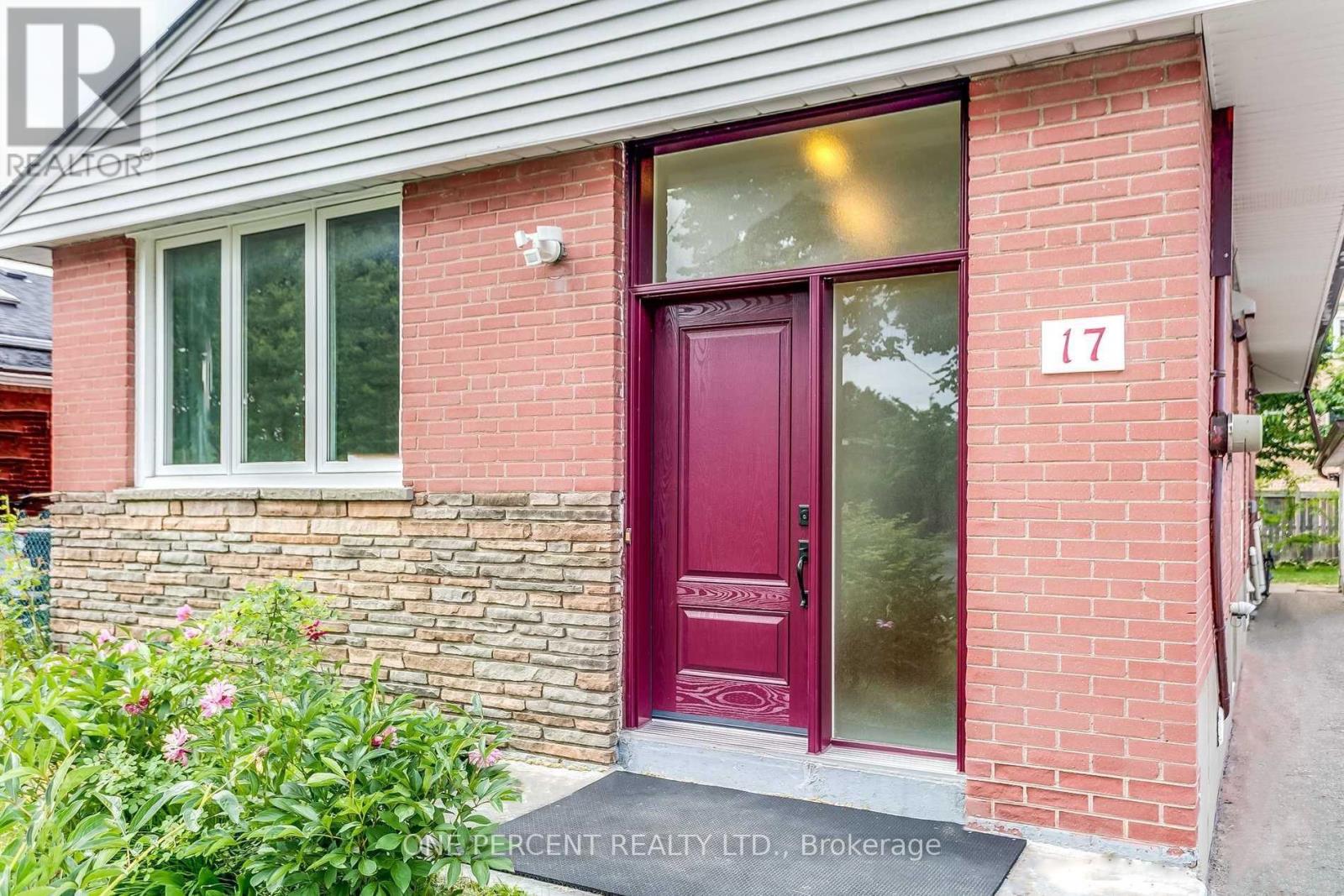 17 Savarin Street, Toronto (Eglinton East), Ontario  M1J 1Z7 - Photo 2 - E12018631