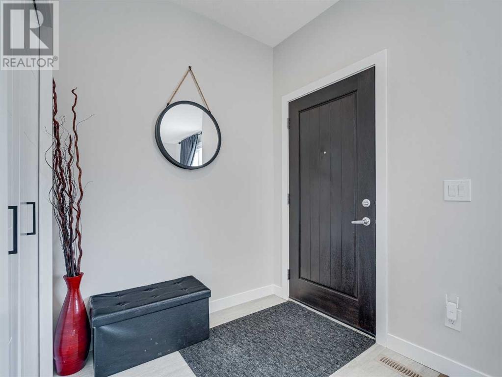 44 D'arcy Boulevard, Okotoks, Alberta  T1S 5S7 - Photo 7 - A2216226