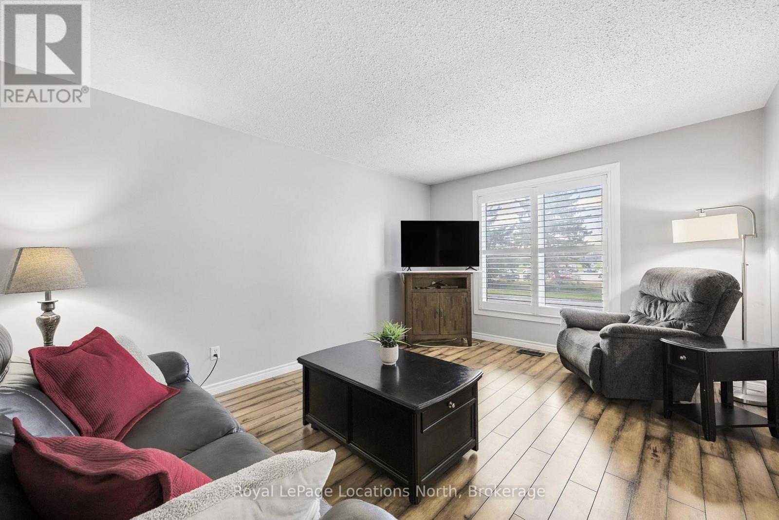 163 Collins Street, Collingwood, Ontario  L9Y 4L7 - Photo 12 - S12114751