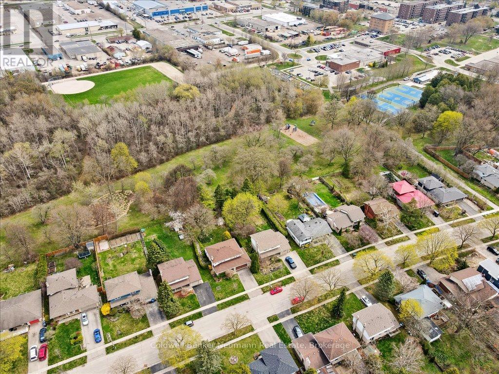 61 Applewood Crescent, Guelph (Junction/onward Willow), Ontario  N1H 6B3 - Photo 45 - X12114737