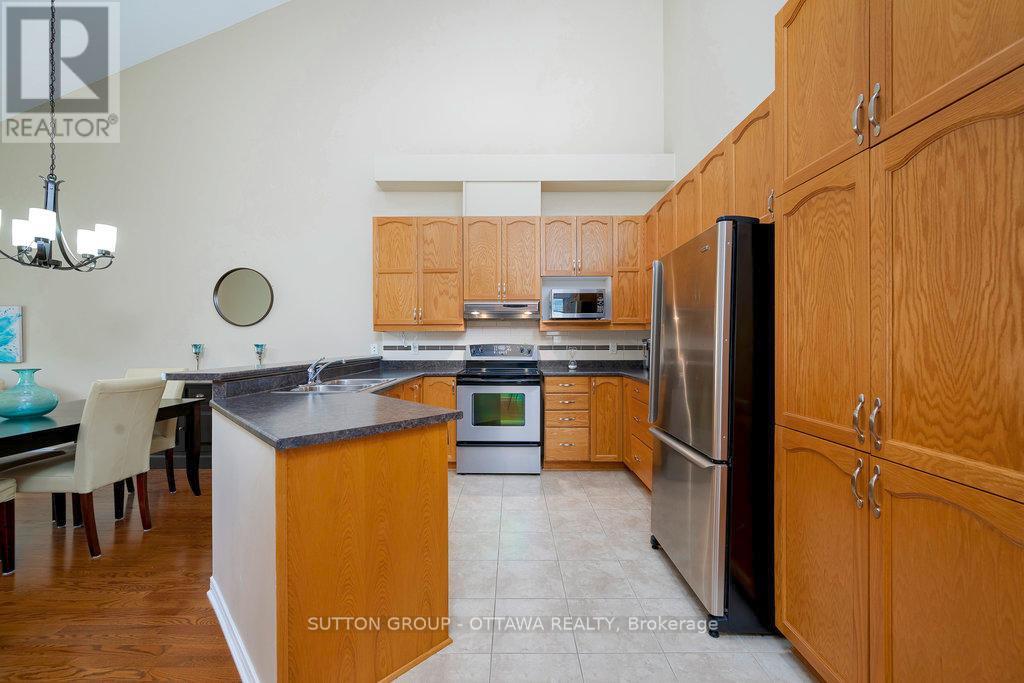 166 Hartsmere Drive, Ottawa, Ontario  K2S 2H4 - Photo 12 - X12114719