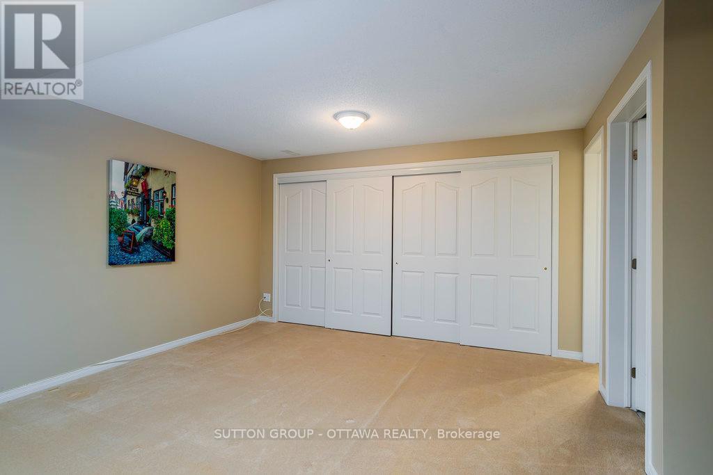 166 Hartsmere Drive, Ottawa, Ontario  K2S 2H4 - Photo 24 - X12114719