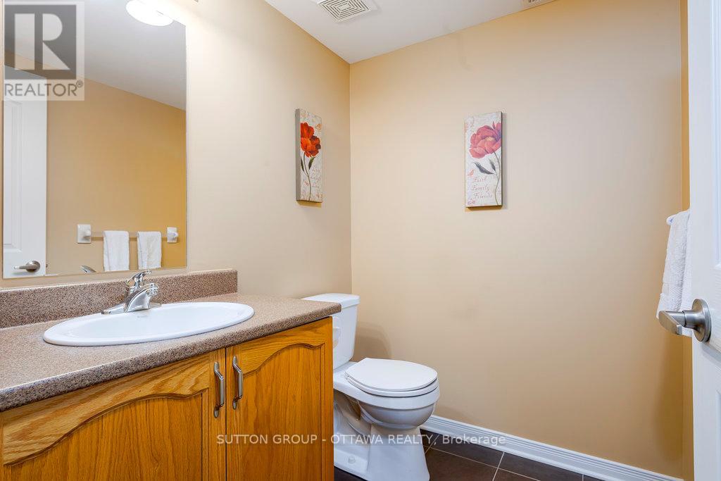 166 Hartsmere Drive, Ottawa, Ontario  K2S 2H4 - Photo 25 - X12114719