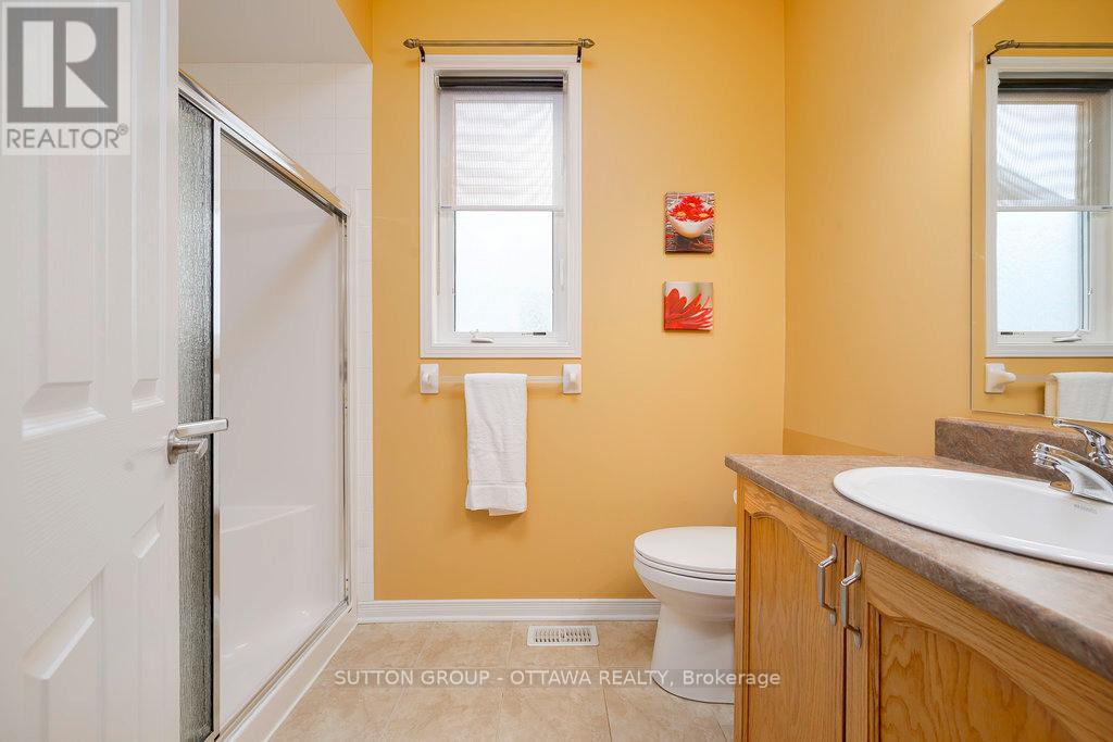 166 Hartsmere Drive, Ottawa, Ontario  K2S 2H4 - Photo 8 - X12114719
