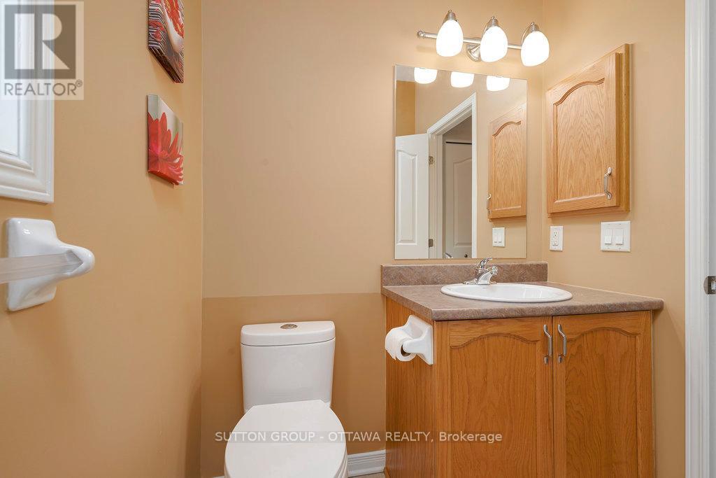 166 Hartsmere Drive, Ottawa, Ontario  K2S 2H4 - Photo 9 - X12114719