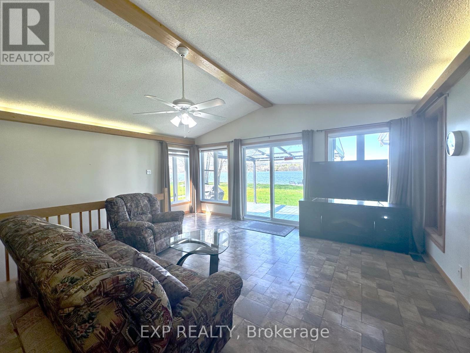 2531 Concession 1 Road, Alfred And Plantagenet, Ontario  K0B 1J0 - Photo 12 - X12114721