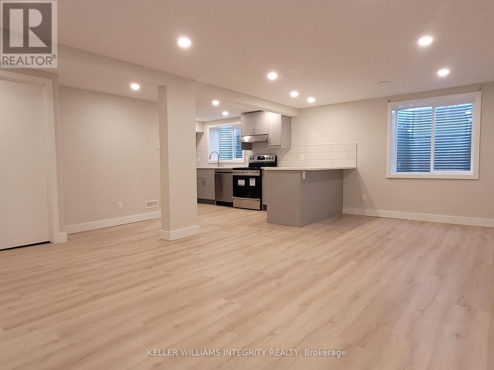 Unit 2 (Basement) - 1056 Harkness Avenue, Ottawa, Ontario  K1V 6P1 - Photo 13 - X12114733