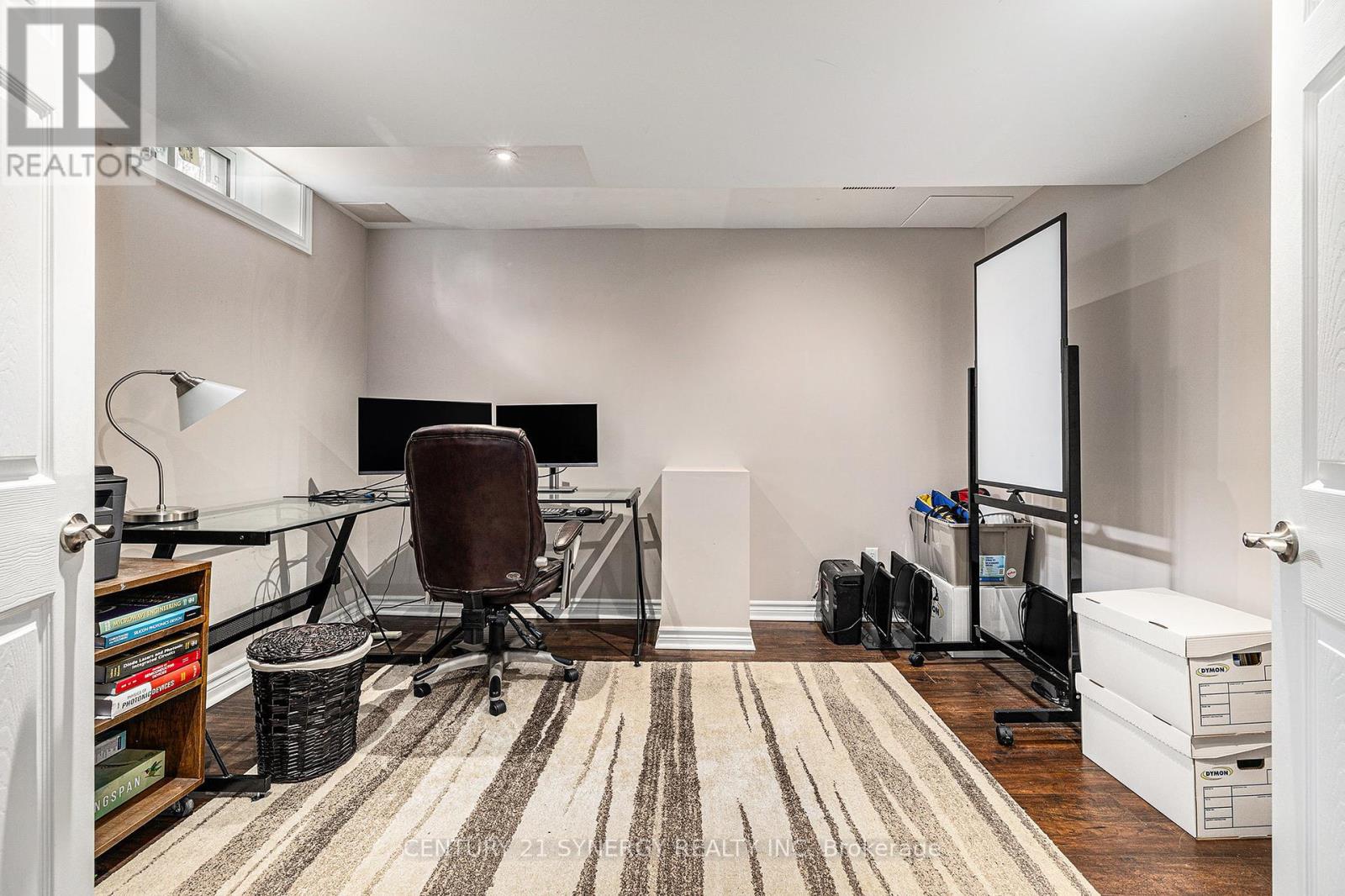 857 Lawnsberry Drive, Ottawa, Ontario  K1E 1X8 - Photo 31 - X12114746