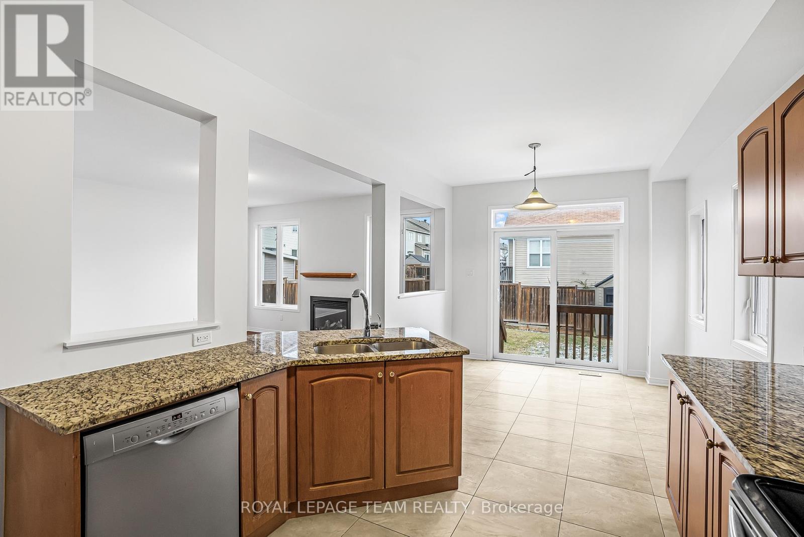 Property at 235 HUNTSVILLE DRIVE image 4