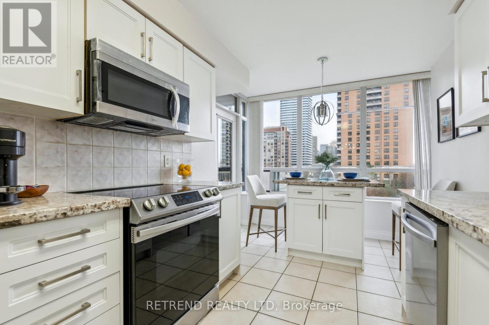 602 - 880 Grandview Way, Toronto (Willowdale East), Ontario  M2N 7B2 - Photo 17 - C12114660
