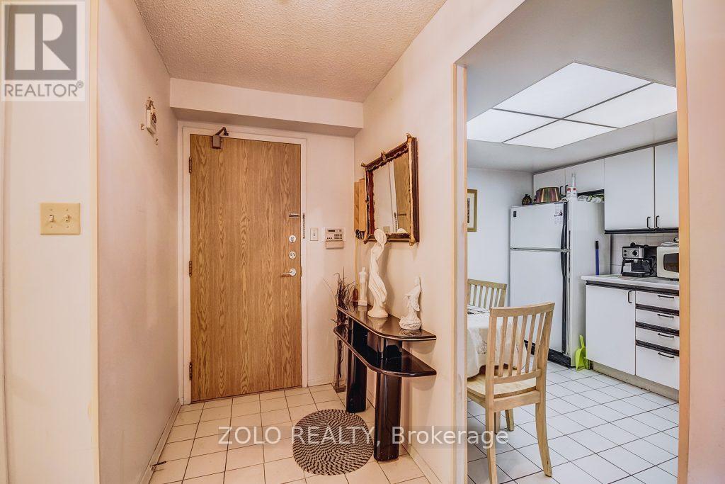 209 - 1101 Steeles Avenue W, Toronto, Ontario  M2R 3W5 - Photo 3 - C12114730