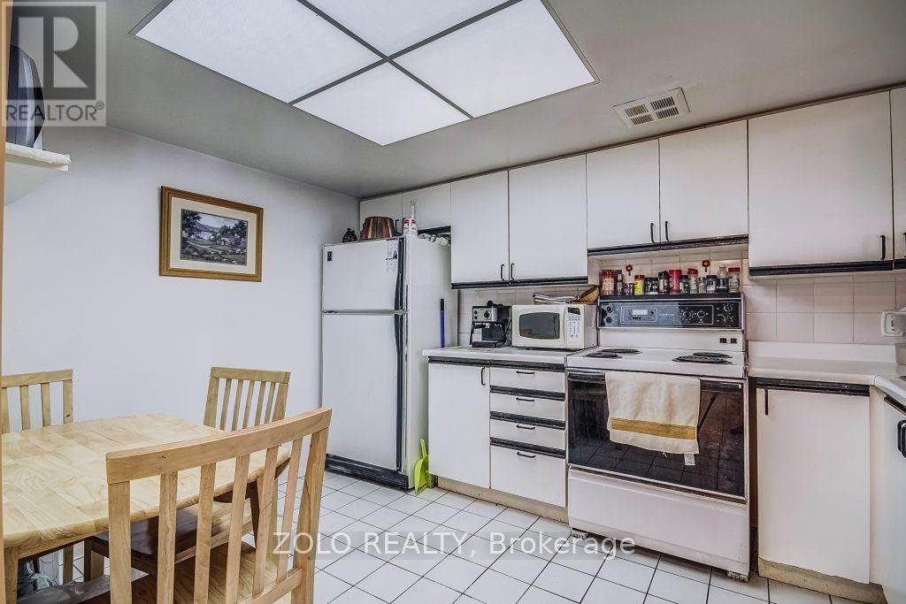 209 - 1101 Steeles Avenue W, Toronto, Ontario  M2R 3W5 - Photo 7 - C12114730