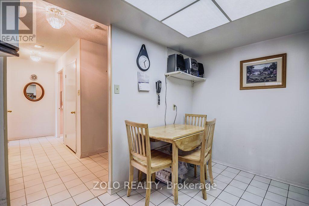 209 - 1101 Steeles Avenue W, Toronto, Ontario  M2R 3W5 - Photo 8 - C12114730