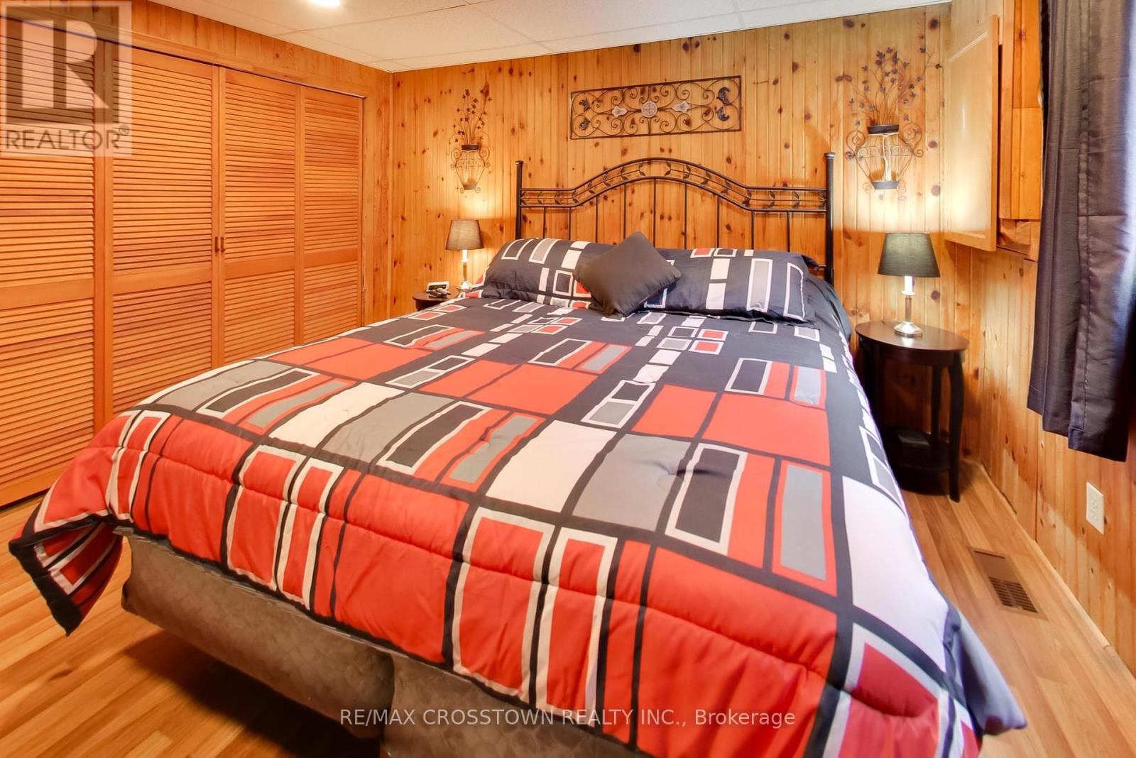 344 Loon Road, Georgina Islands (Georgina Island), Ontario  L0E 1R0 - Photo 15 - N12114759