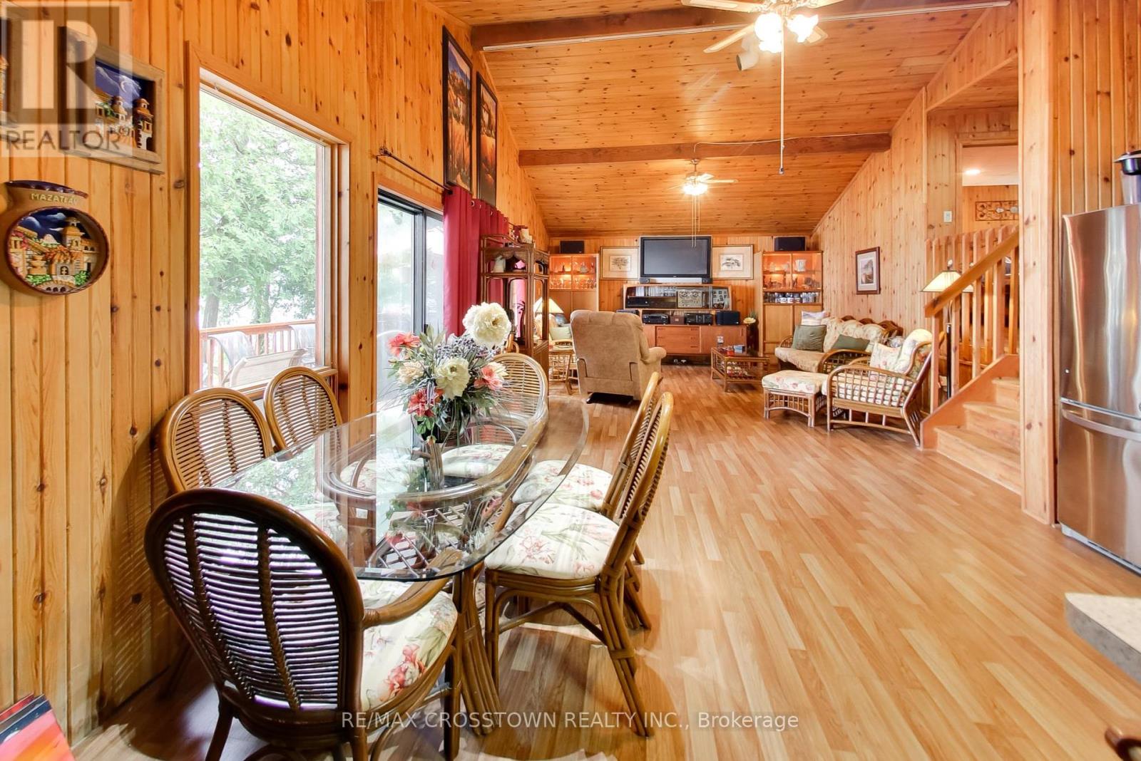 344 Loon Road, Georgina Islands (Georgina Island), Ontario  L0E 1R0 - Photo 8 - N12114759