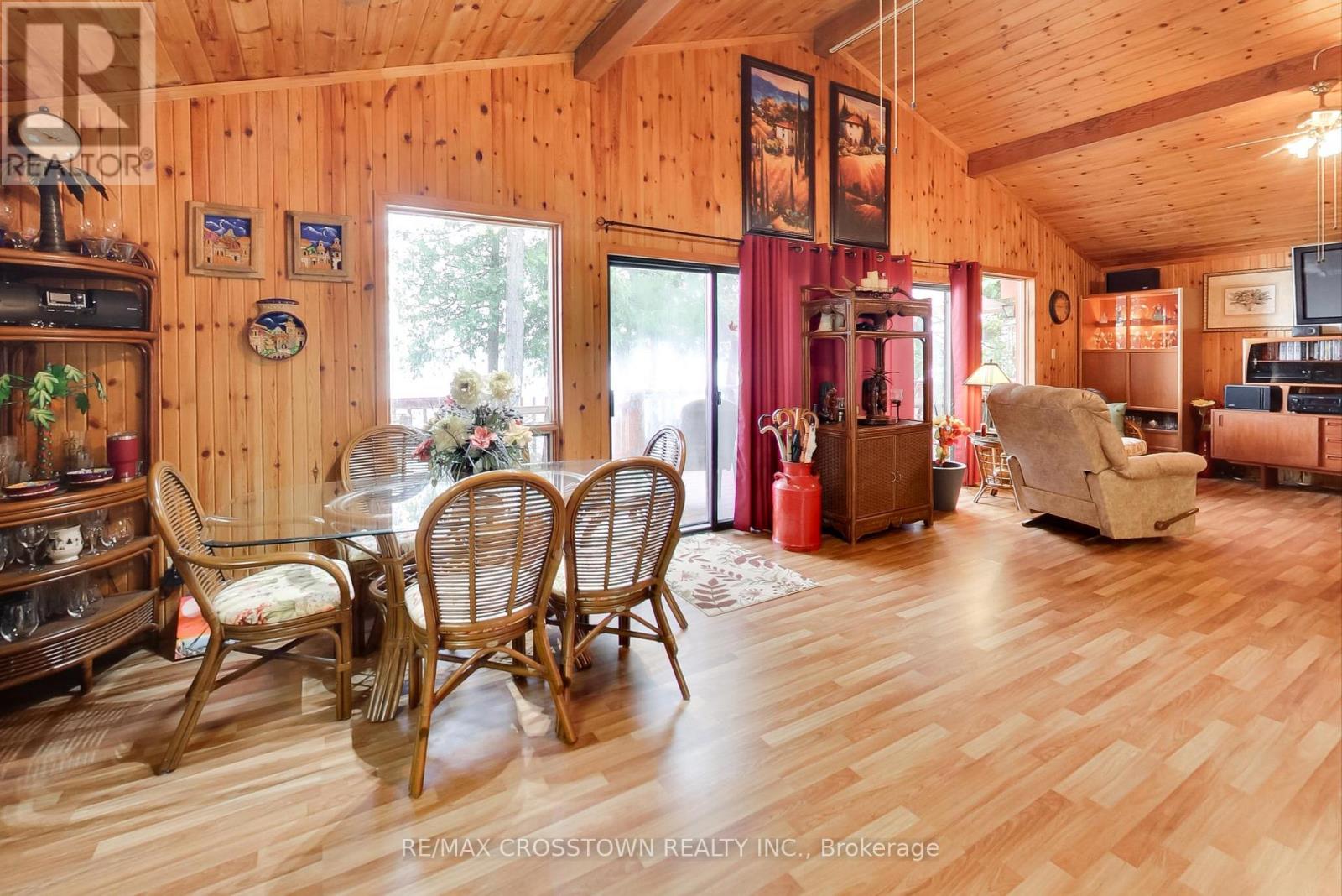 344 Loon Road, Georgina Islands (Georgina Island), Ontario  L0E 1R0 - Photo 9 - N12114759