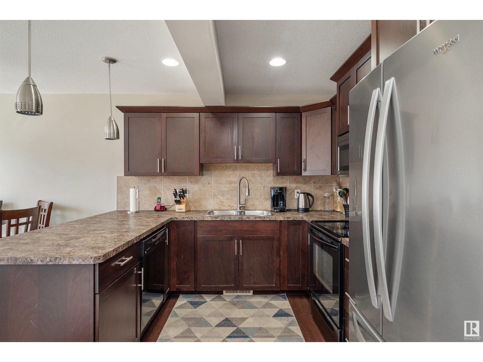 Property at 21229 45A AV NW image 5