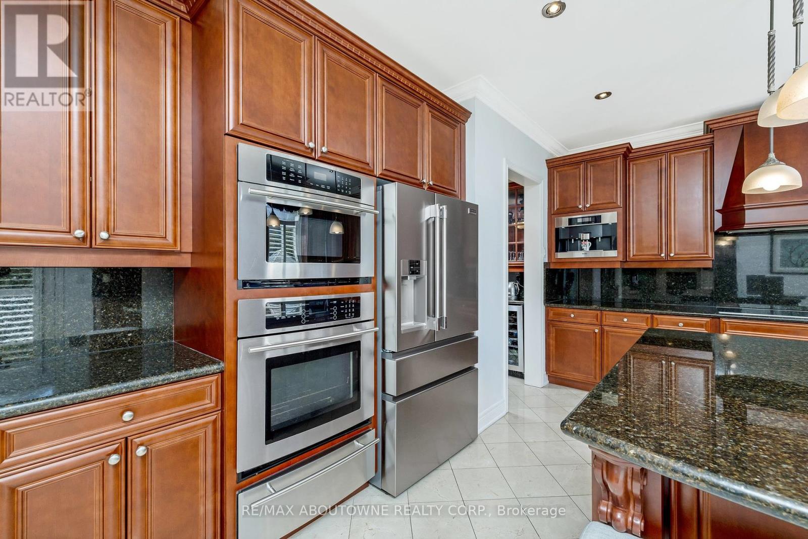 3168 Saddleworth Crescent, Oakville, Ontario  L6M 0A8 - Photo 15 - W12114688