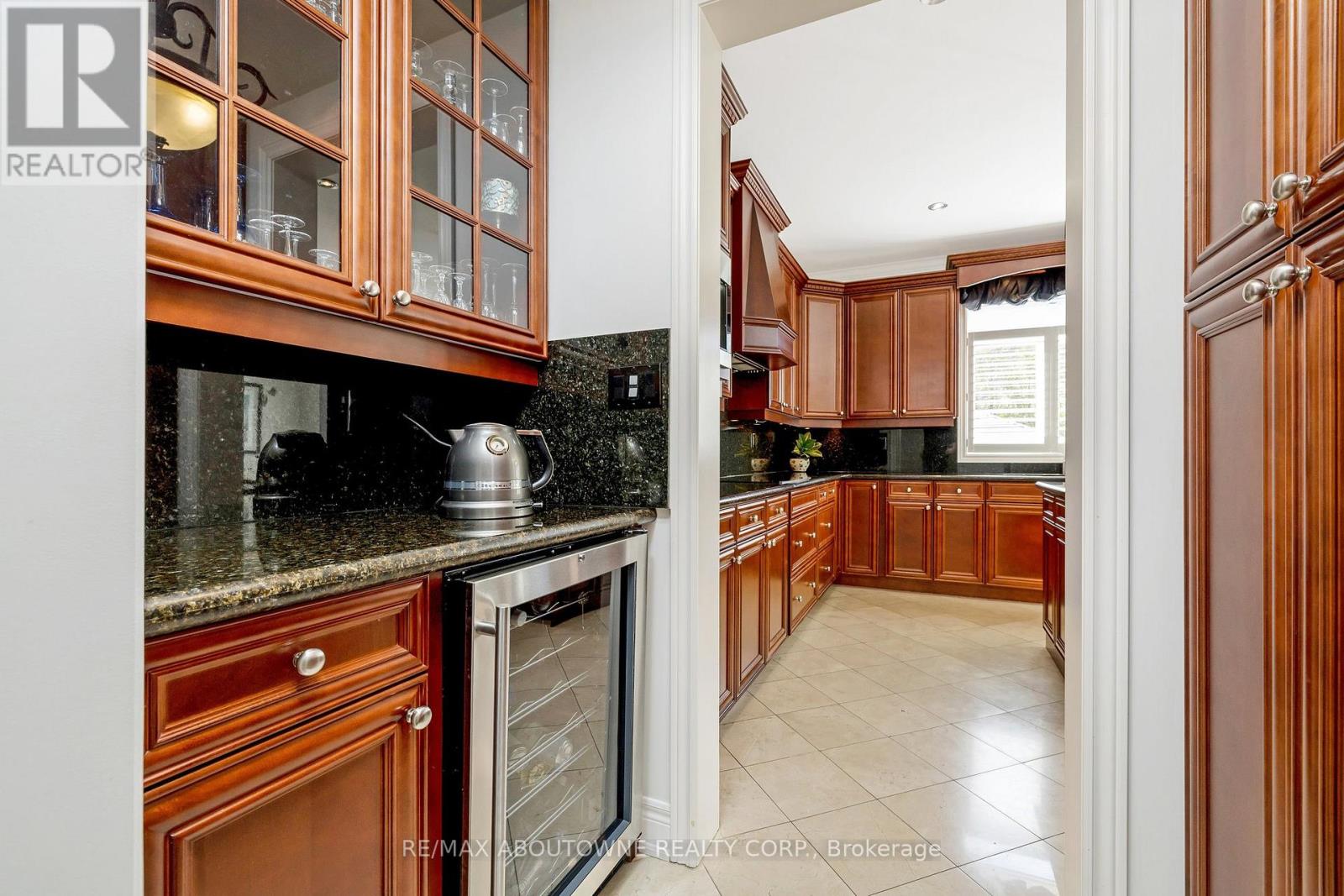 3168 Saddleworth Crescent, Oakville, Ontario  L6M 0A8 - Photo 18 - W12114688