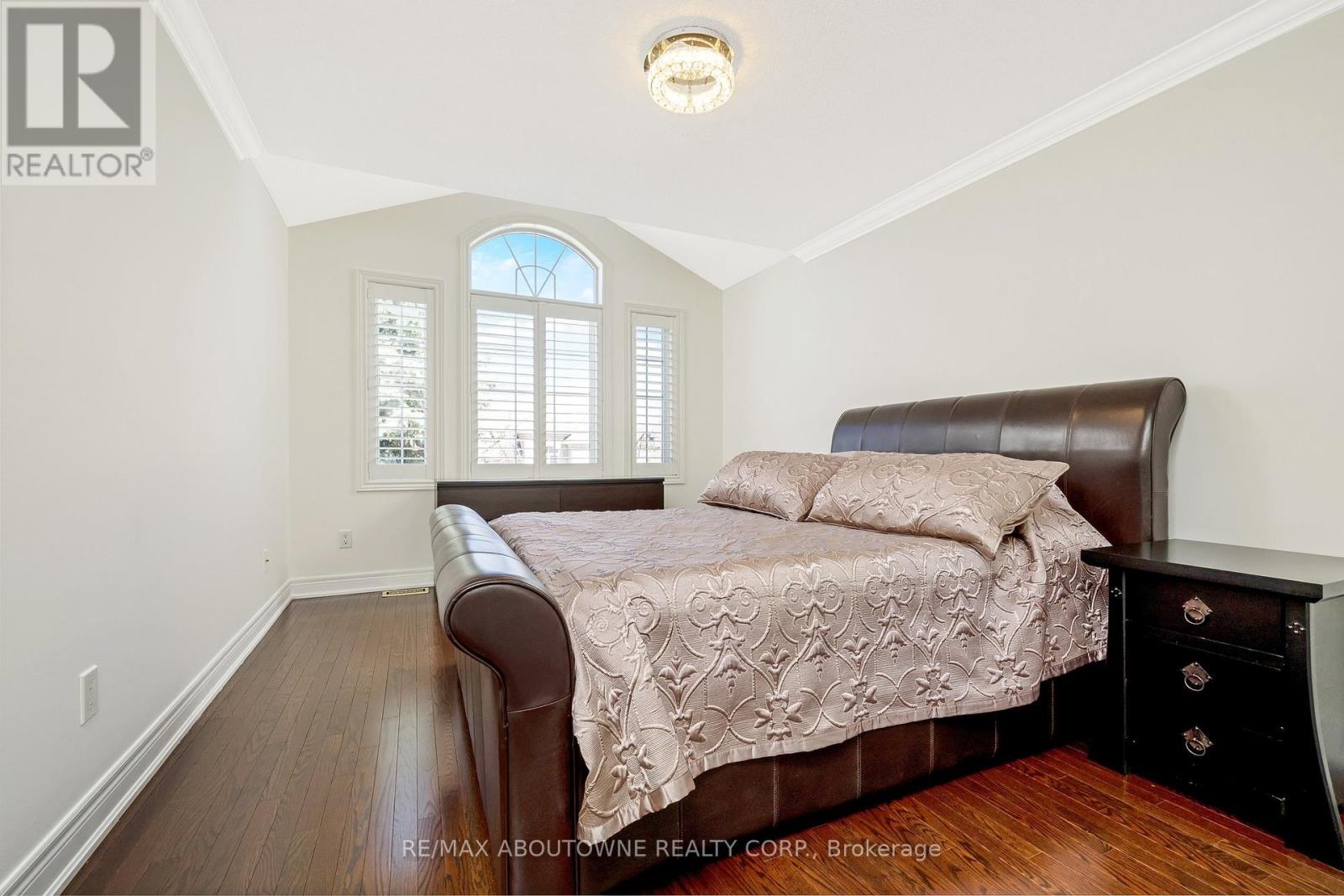 3168 Saddleworth Crescent, Oakville, Ontario  L6M 0A8 - Photo 34 - W12114688