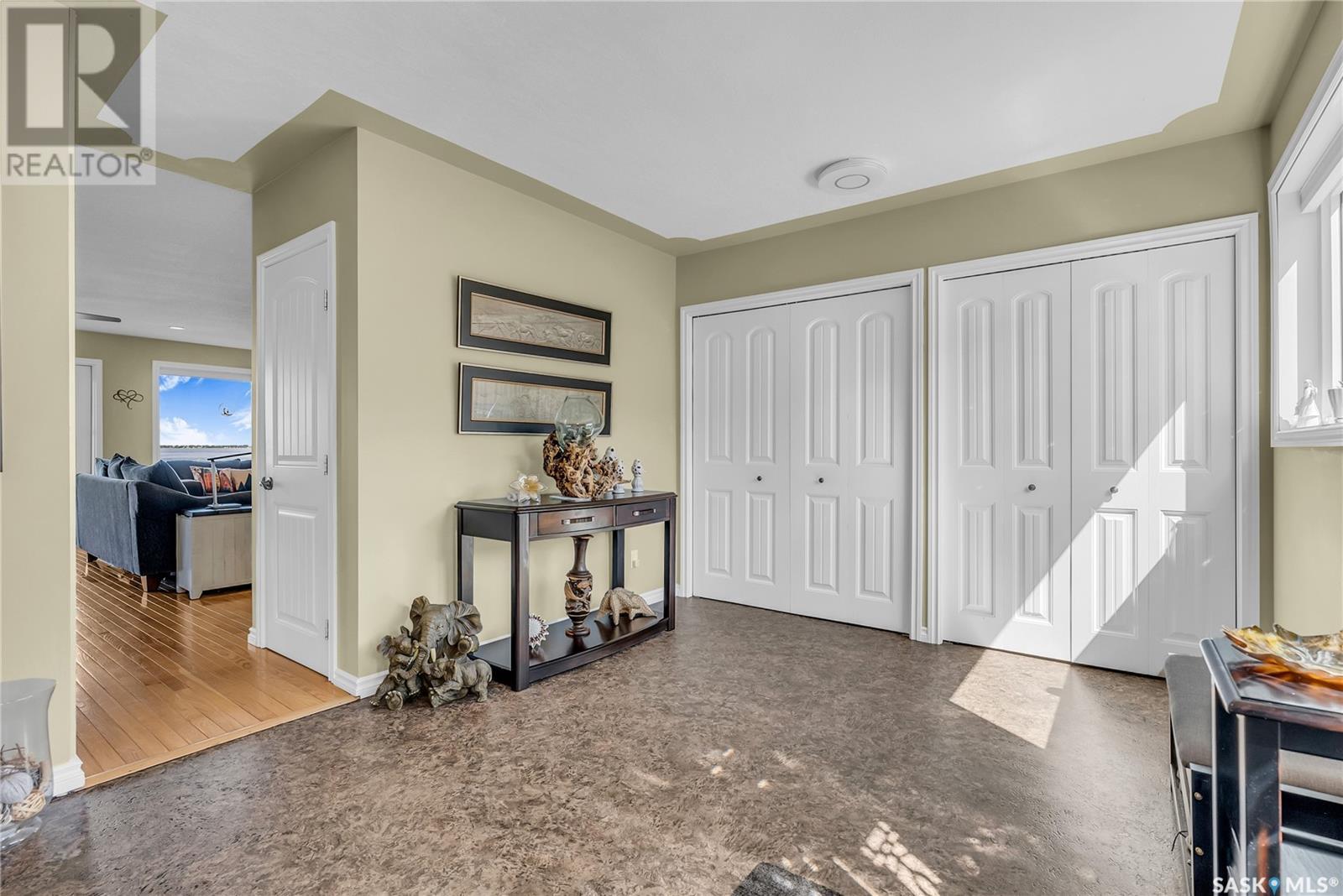 8612 Archdekin Drive, Cochin, Saskatchewan  S0M 0L0 - Photo 5 - SK004012