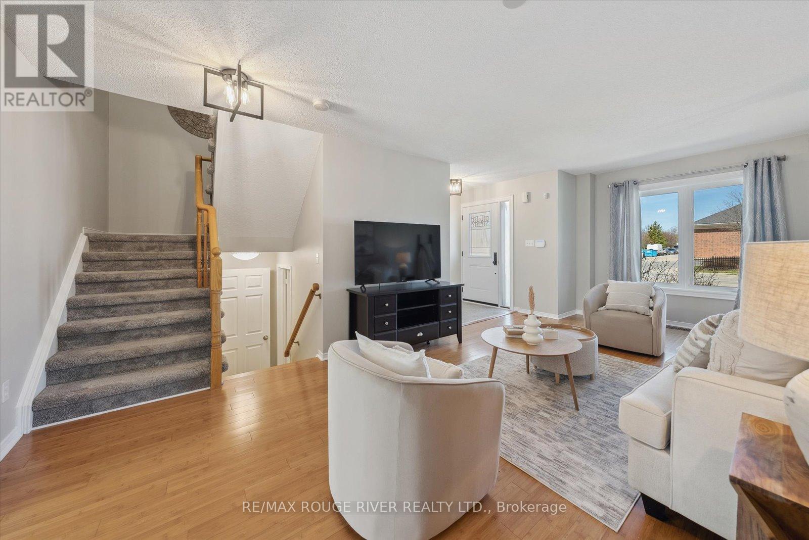 191 Carnwith Drive E, Whitby, Ontario  L1M 2J5 - Photo 10 - E12114863