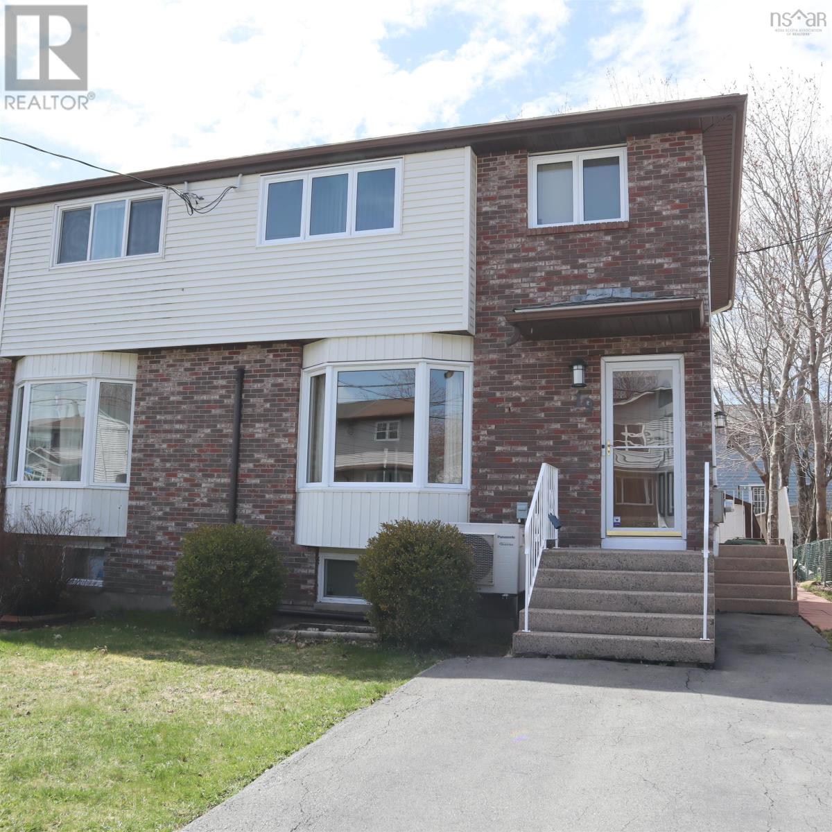 Property at 19 COLONNA Place image 1