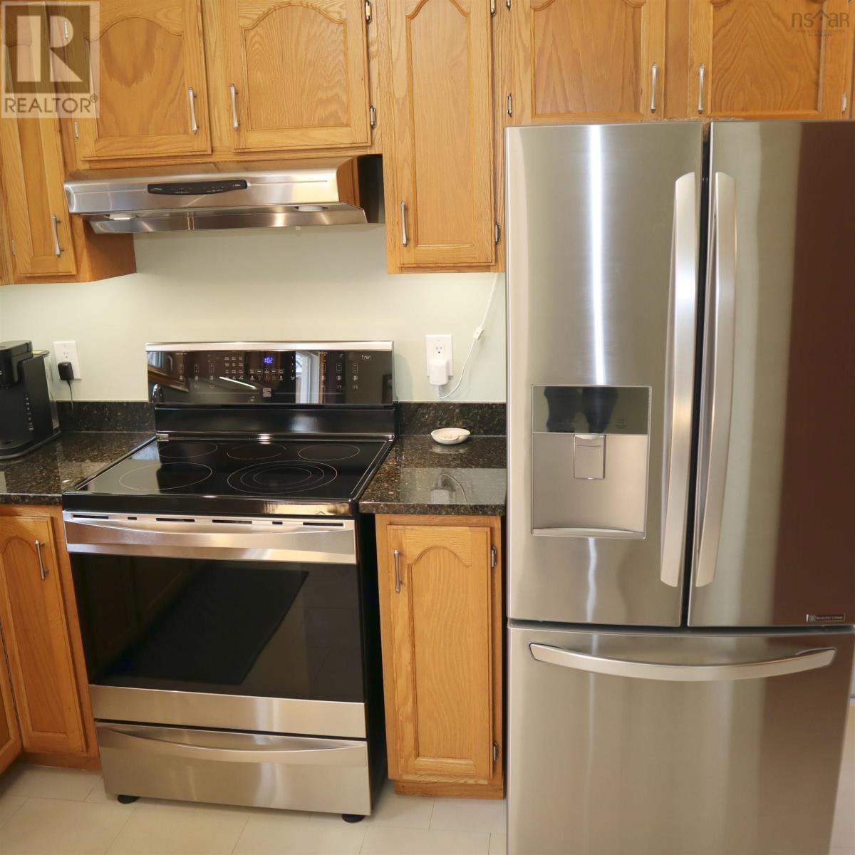 Property at 19 COLONNA Place image 3