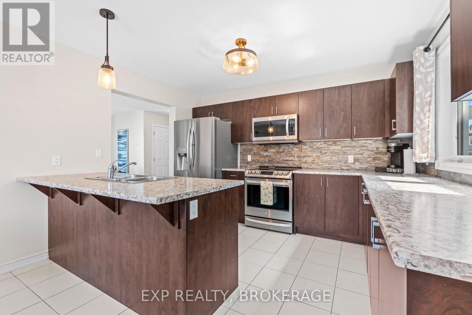 67 Brennan Crescent, Loyalist, Ontario  K0H 2H0 - Photo 15 - X12114809