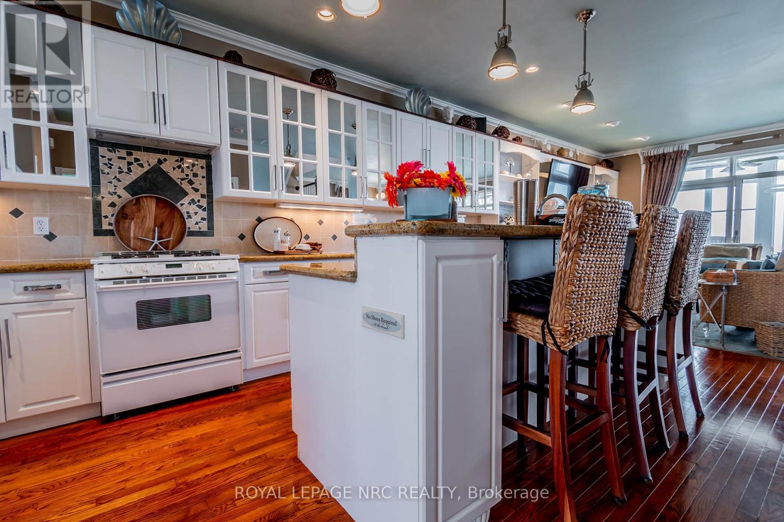 23 Promenade Way, Fort Erie, Ontario  L0S 1B0 - Photo 6 - X12114799