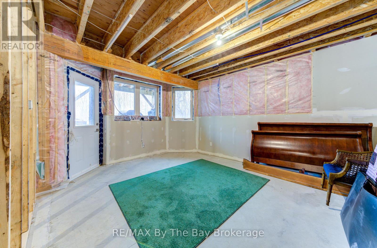 16 Walnut Drive, Wasaga Beach, Ontario  L9Z 0A9 - Photo 33 - S12114816