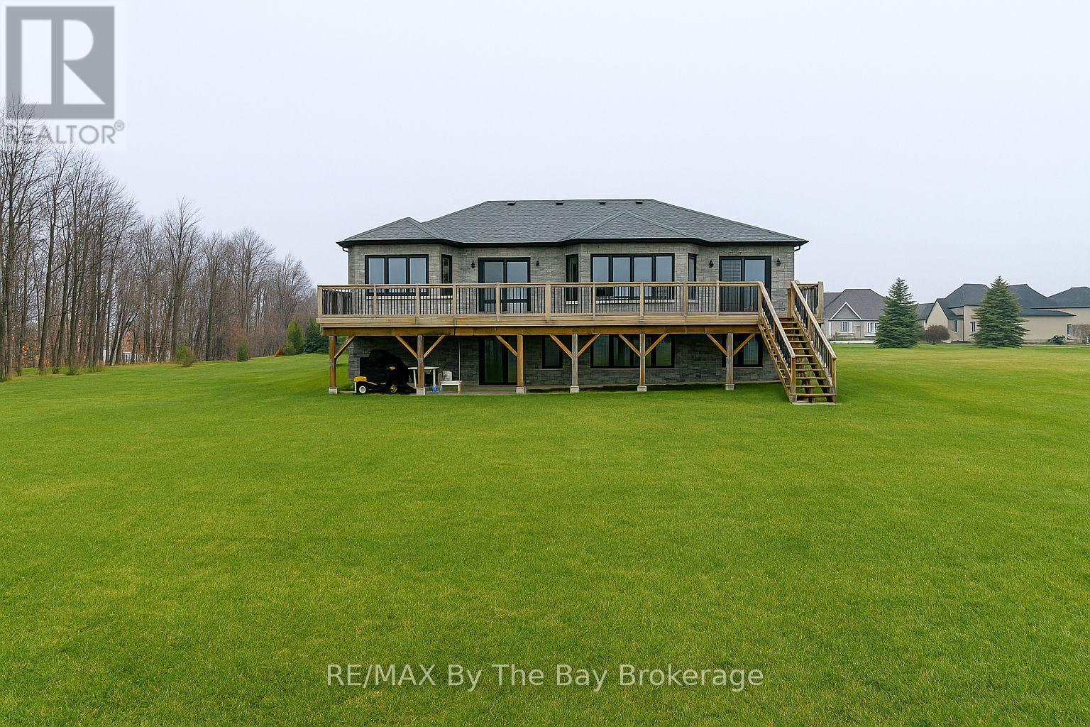 16 Walnut Drive, Wasaga Beach, Ontario  L9Z 0A9 - Photo 36 - S12114816