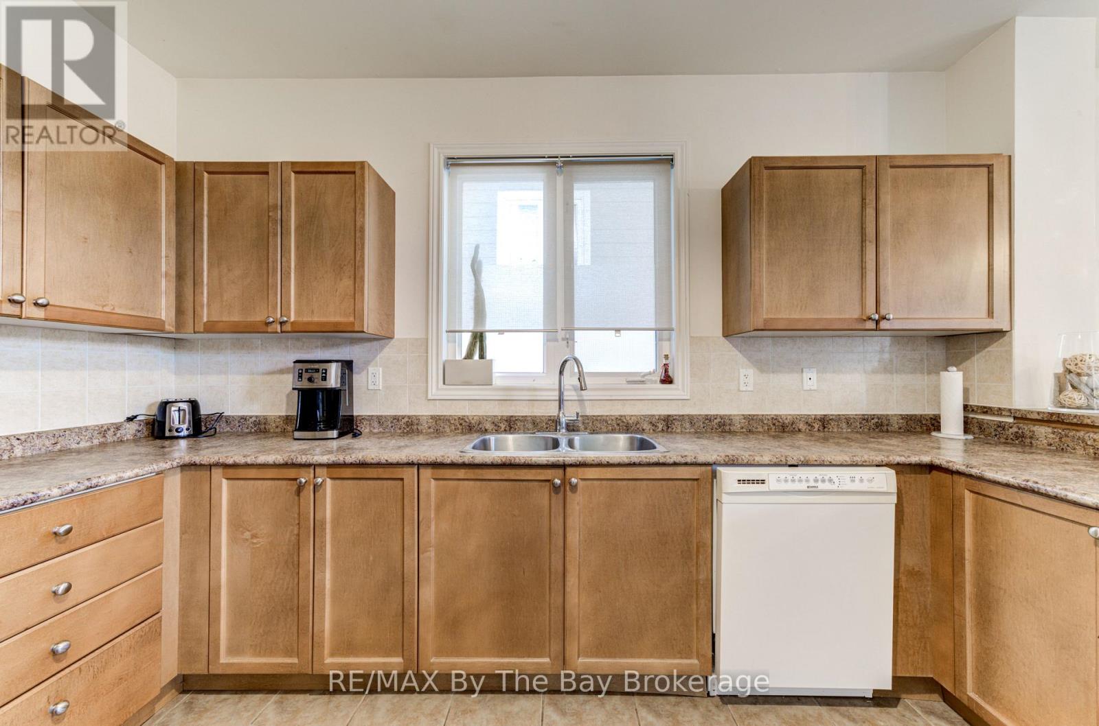 14 Surfside Crescent S, Collingwood, Ontario  L9Y 4Z8 - Photo 18 - S12114852