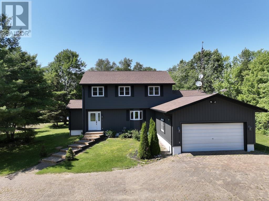 84 Lakeview Rd, Iron Bridge, Ontario  P0R 1B0 - Photo 6 - SM250102