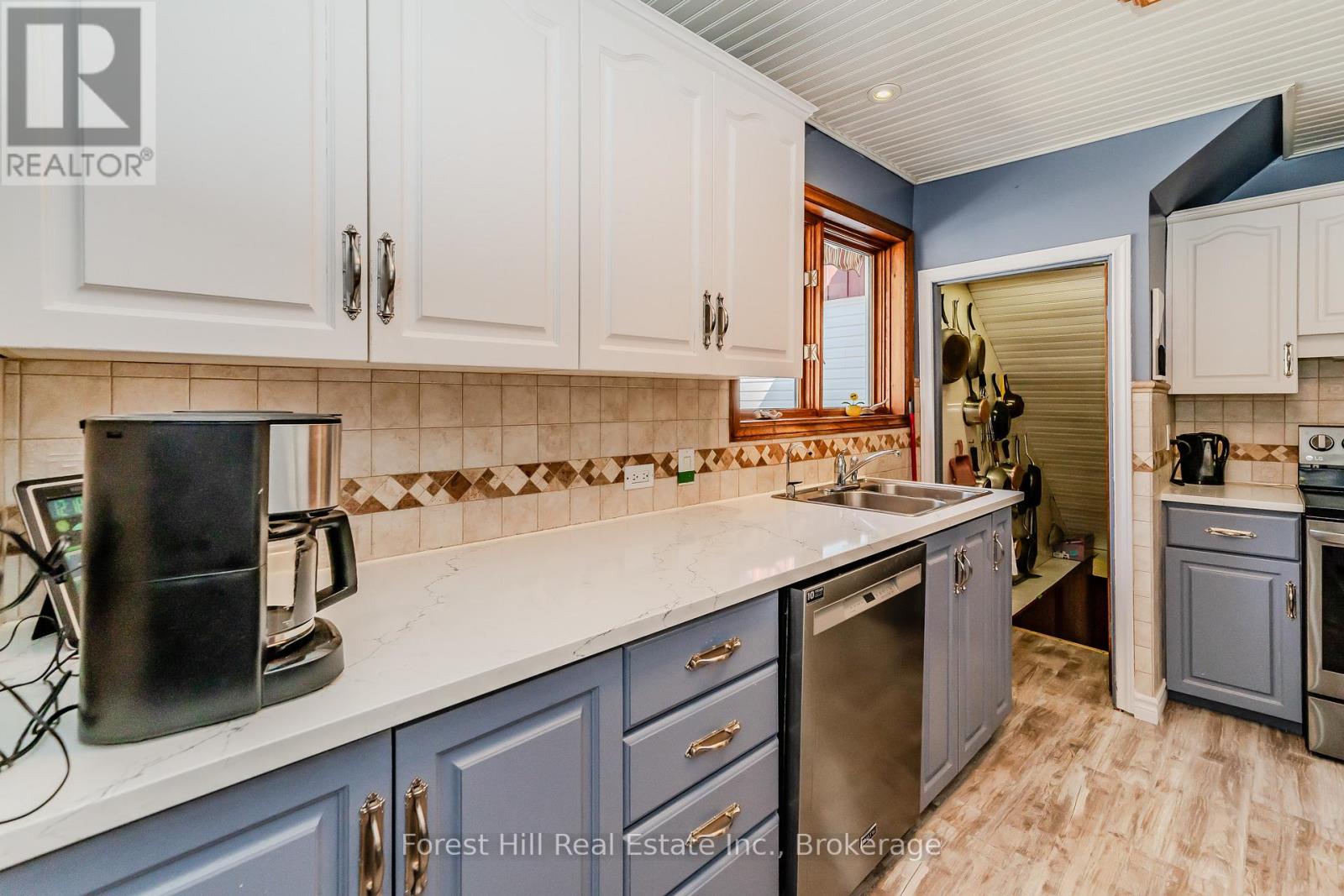 53 Todholm Drive, Muskoka Lakes, Ontario  P0B 1J0 - Photo 13 - X12114829