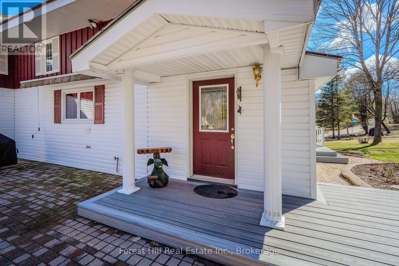 53 Todholm Drive, Muskoka Lakes, Ontario  P0B 1J0 - Photo 3 - X12114829