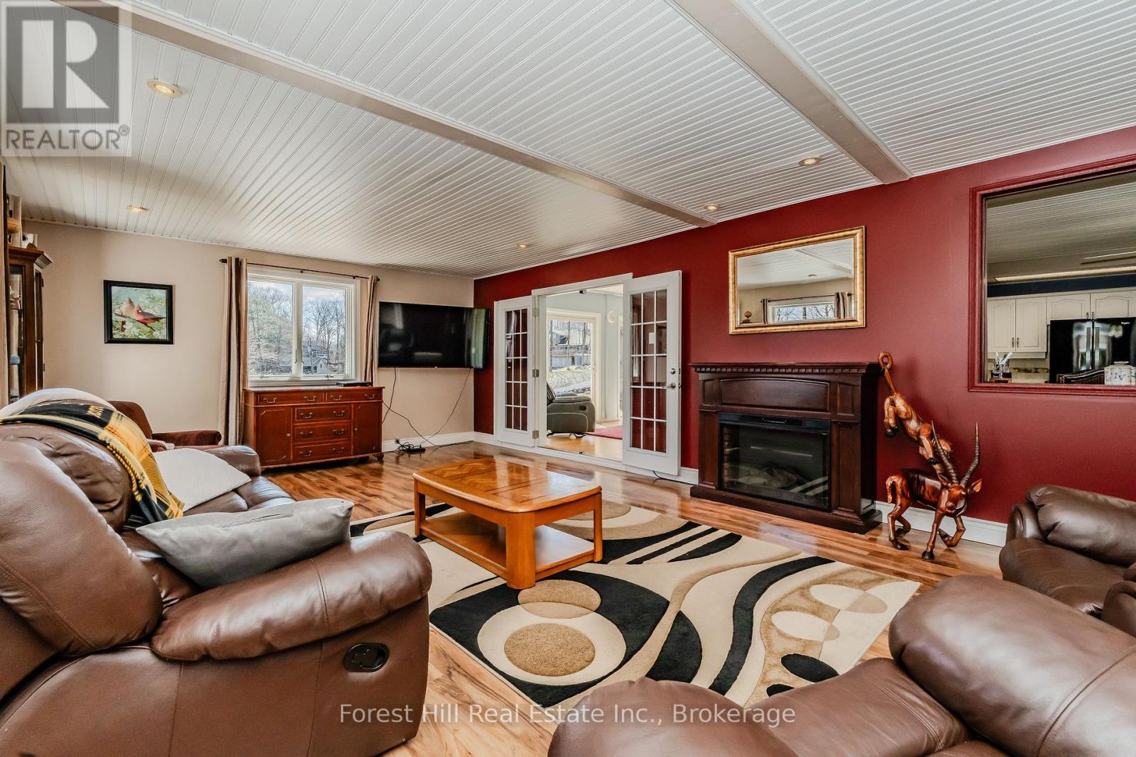 53 Todholm Drive, Muskoka Lakes, Ontario  P0B 1J0 - Photo 5 - X12114829