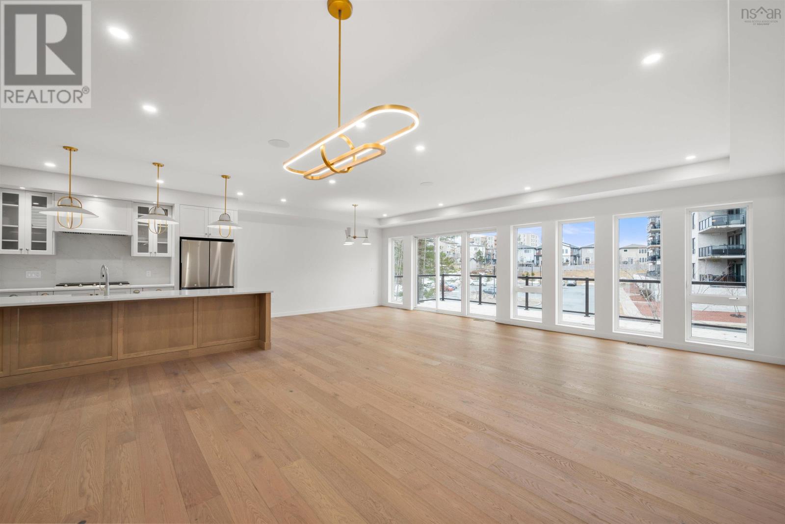 Property at 112 Samaa Court image 4