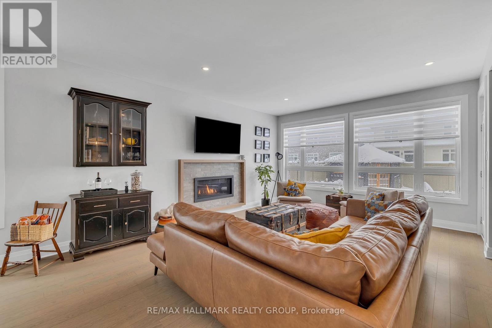 55 Angel Heights, Ottawa, Ontario  K2S 2N4 - Photo 5 - X12114794
