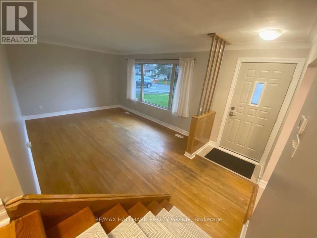 Property at 28 KIRKSTALL AVENUE image 4