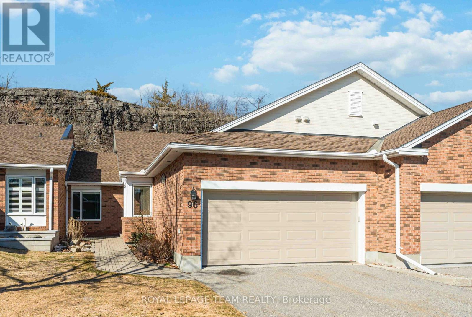 Property at 96 DARLINGTON PRIVATE image 1