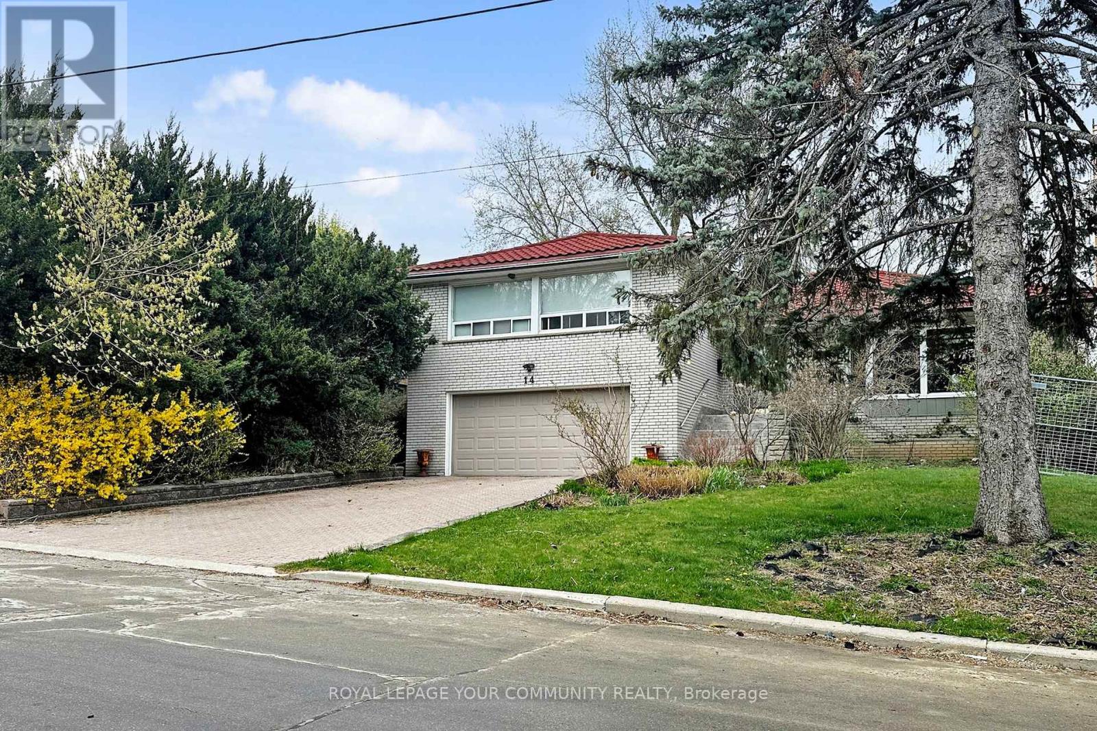 Property at 14 RESTWELL CRESCENT image 1