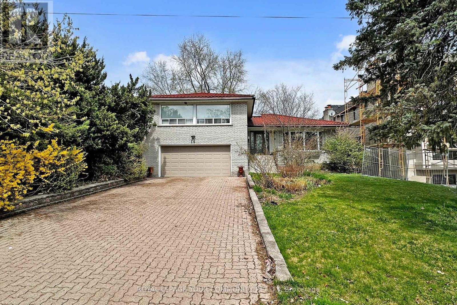 Property at 14 RESTWELL CRESCENT image 2