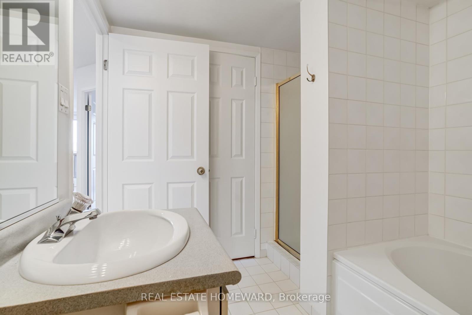 804 - 298 Jarvis Street, Toronto (Church-Yonge Corridor), Ontario  M5B 2M4 - Photo 14 - C12114889