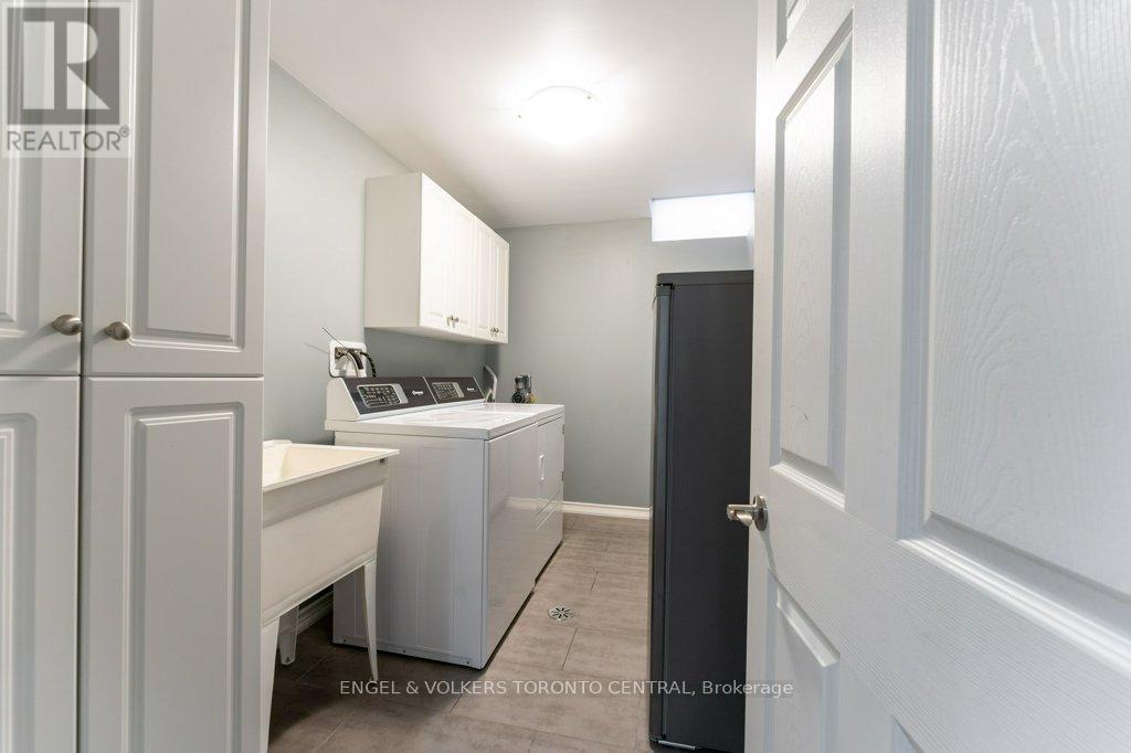 167 Valentina Drive, Markham, Ontario  L3R 4R8 - Photo 32 - N12114781