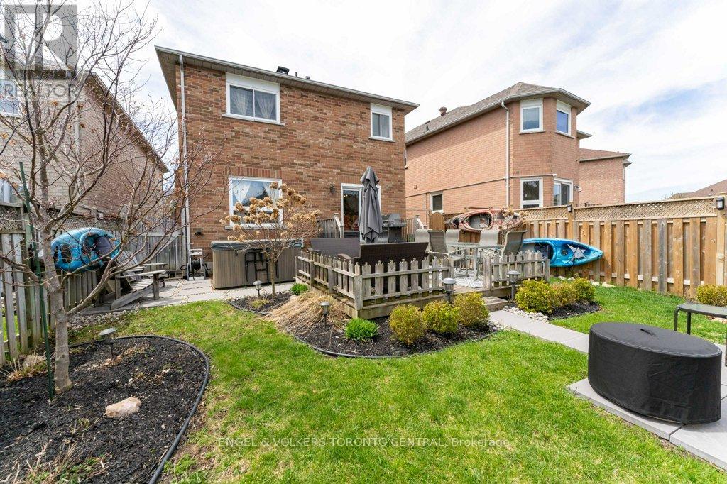 167 Valentina Drive, Markham, Ontario  L3R 4R8 - Photo 40 - N12114781