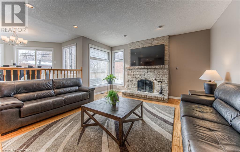 593 Guildwood Place, Waterloo, Ontario  N2K 3M3 - Photo 14 - 40704718